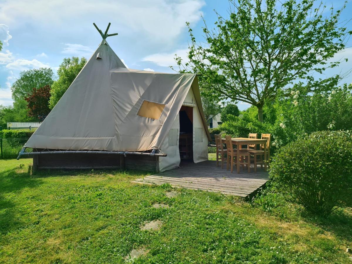 Resort & Camping - Val De Braye Bessé-sur-Braye Εξωτερικό φωτογραφία