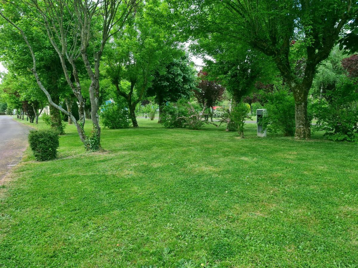 Resort & Camping - Val De Braye Bessé-sur-Braye Εξωτερικό φωτογραφία